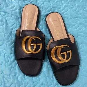 Lightly used authentic Gucci Sandals